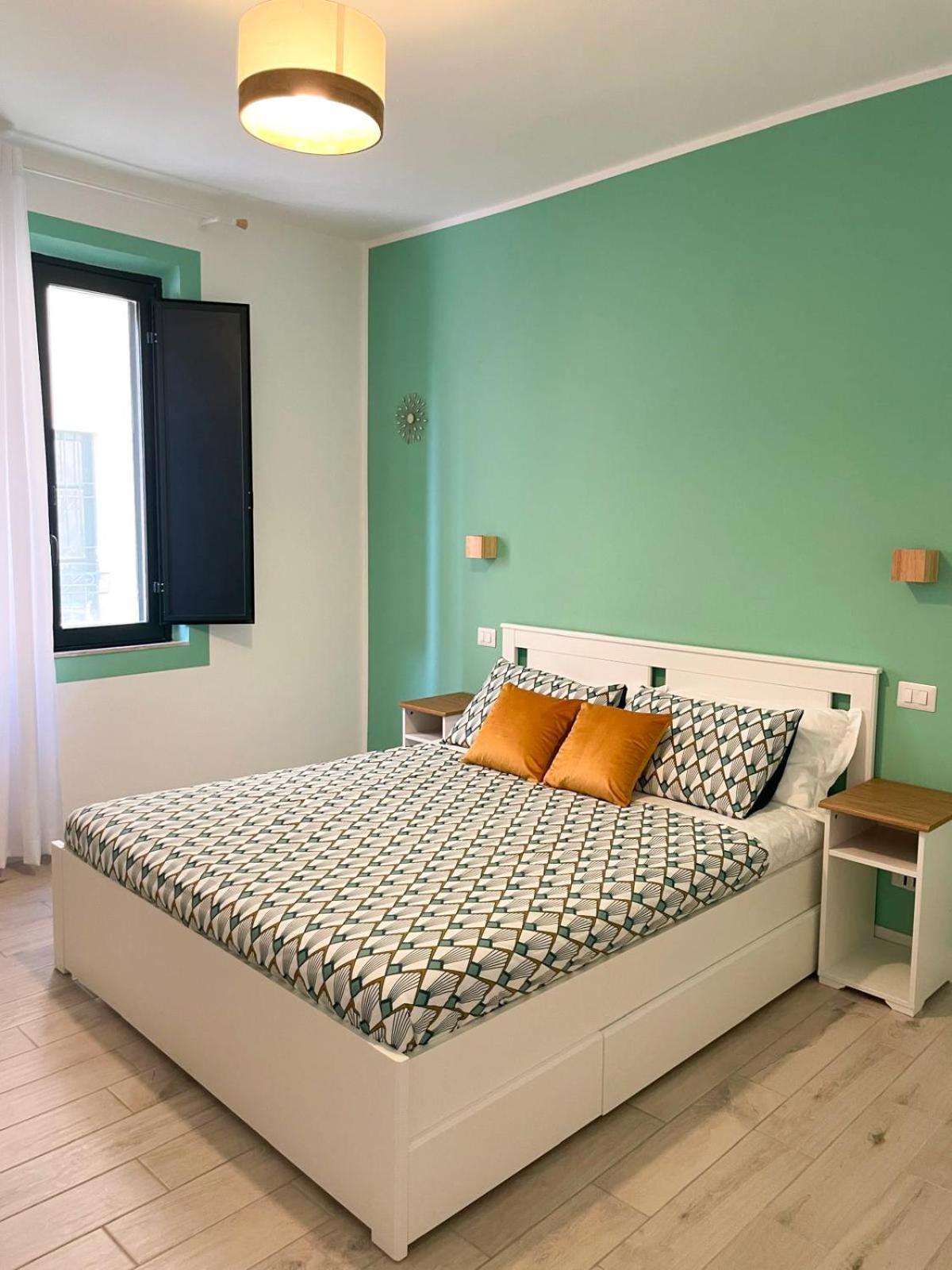 Anto'S Apartment Taormina Buitenkant foto